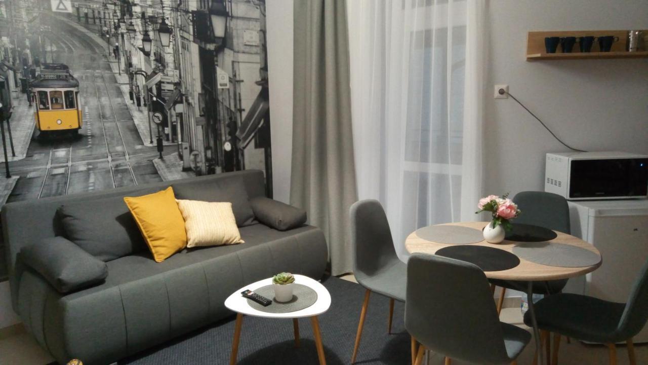 Loli Apartman Miskolc Bagian luar foto