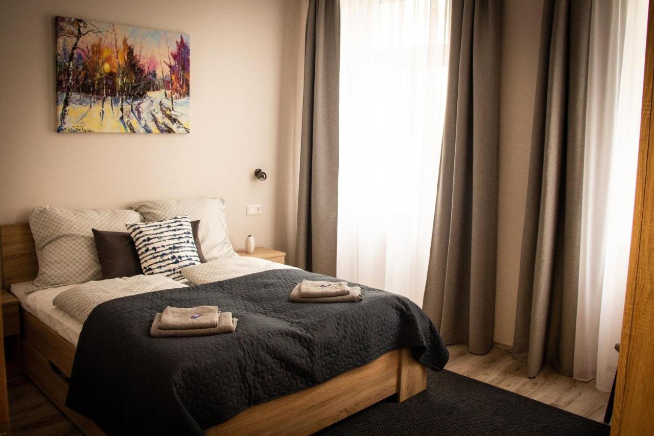 Loli Apartman Miskolc Bagian luar foto