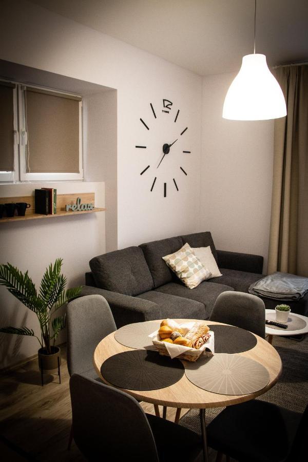 Loli Apartman Miskolc Bagian luar foto